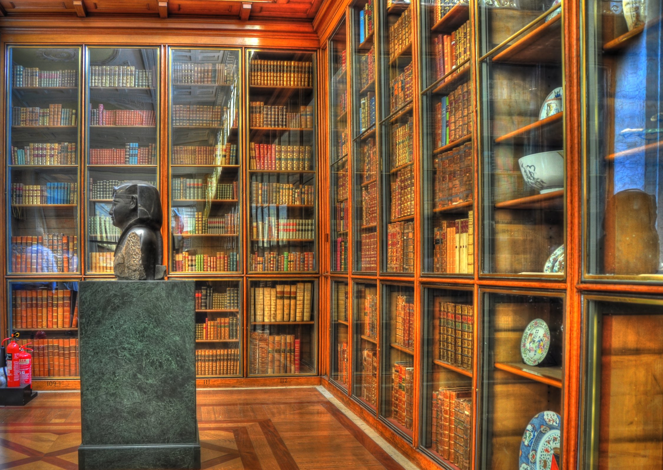 Room 1, the Enlightenment Gallery, in Smirke's King's Library